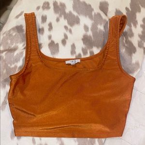 Burnt Orange// Fall crop tank top 🧡 stretchy & comfortable. Size small